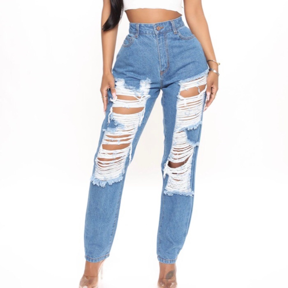 NEW Fashion Nova My Vibe Distressed Jeans Size 3